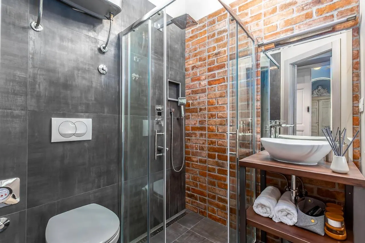 Vendégház Deluxe Ploech Hotel Fiume